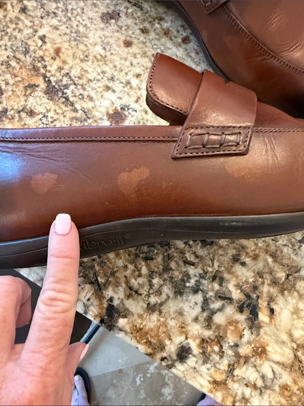 Allen Edmonds Lake Como Chestnut Brown Leather Penny Loafers